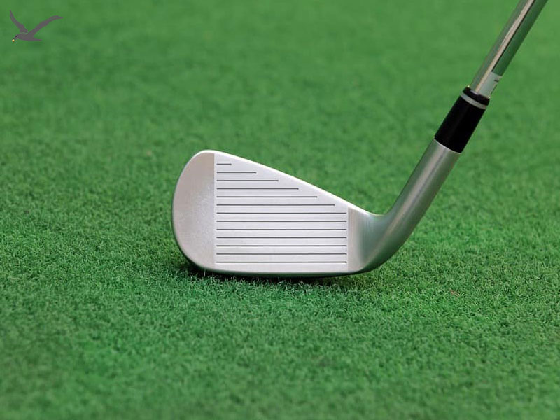 Carbon Steel VS rozsdamentes acél: Hogyan válasszunk golfvasakat?